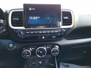 2021 Hyundai Venue standard