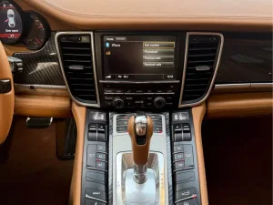 2012 Porsche Panamera 4 Platinum Edition