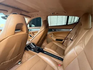 2012 Porsche Panamera 4 Platinum Edition