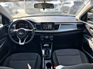 2020 Kia Pegas Full