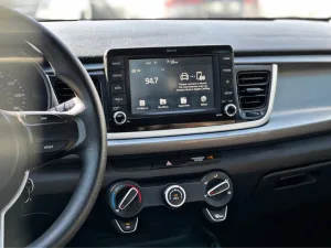 2020 Kia Pegas Full