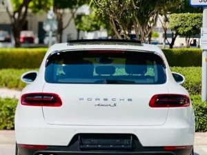2015 Porsche Macan S