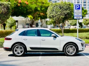 2015 Porsche Macan S
