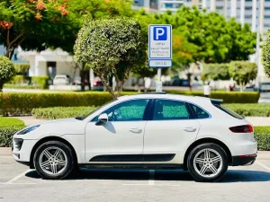 2015 Porsche Macan S