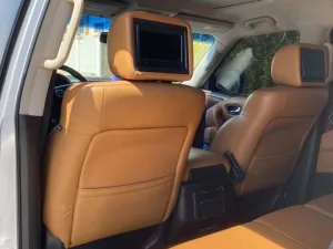 2014 Nissan Patrol LE Platinum city