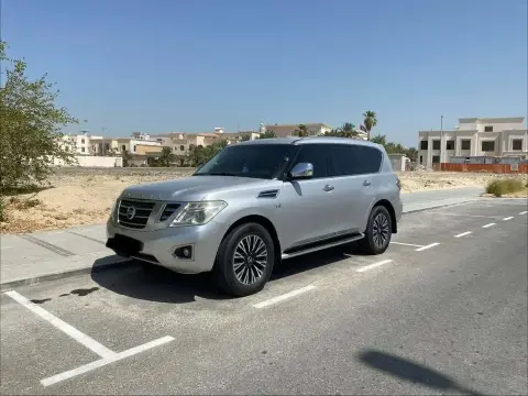 2014 Nissan Patrol LE Platinum city