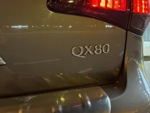 2017 Infiniti QX80 Premium select