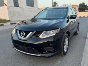 2015 نيسان روج
