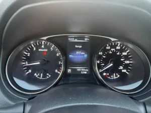 2015 نيسان روج