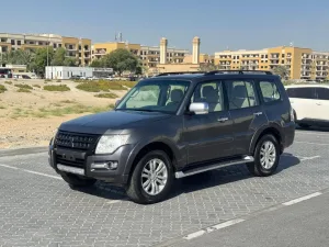 2017 Mitsubishi Pajero GLS