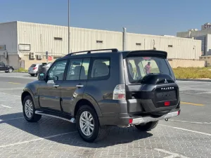 2017 Mitsubishi Pajero GLS
