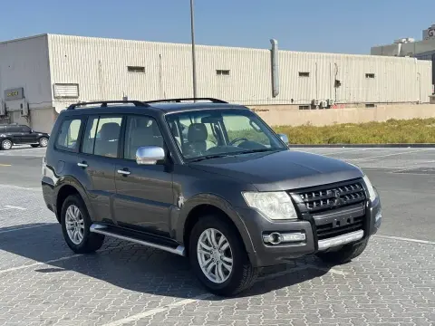 2017 Mitsubishi Pajero GLS