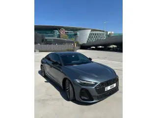 2025 Audi A5 في Dubai سيارة مستعملة