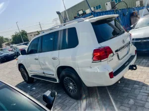 2013 Toyota Land Cruiser VXR