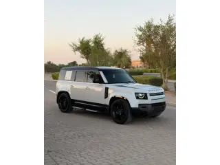 2022 Land Rover Defender في Dubai سيارة مستعملة