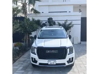 2022 GMC Yukon في Dubai سيارة مستعملة