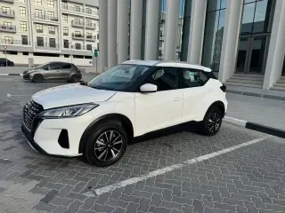 2024 Nissan KICKS في Dubai سيارة مستعملة