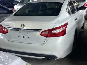 2016 نيسان آلتيما SV