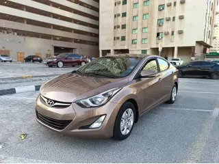2016 Hyundai Elentra في Dubai سيارة مستعملة