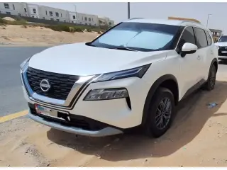 2023 Nissan XTrail في Sharjah سيارة مستعملة