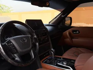2013 Nissan Patrol LE