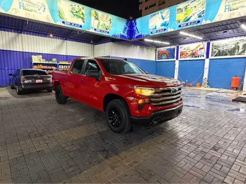 2024 Chevrolet Silverado RST