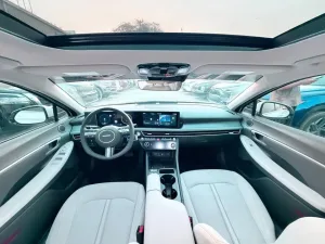 2025 Hyundai Sonata SE