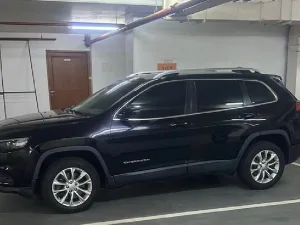 2019 Jeep Cherokee Longitude