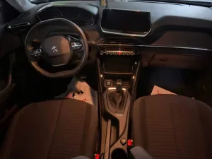 2023 Peugeot 2008 Allure Pack