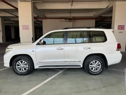 2010 Toyota Land Cruiser GXR