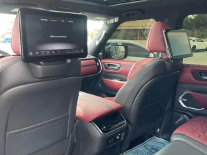 2025 Nissan Patrol LE Platinum city