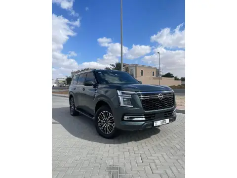 2025 Nissan Patrol LE Platinum city