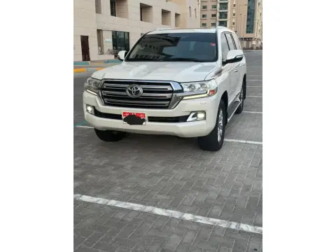 2019 Toyota Land Cruiser GXR