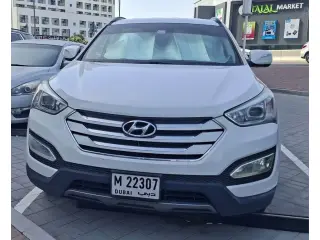 2014 Hyundai Santa Fe في Dubai سيارة مستعملة