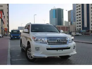 2010 Toyota Land Cruiser في Dubai سيارة مستعملة