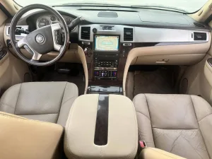 2010 Cadillac Escalade Luxury