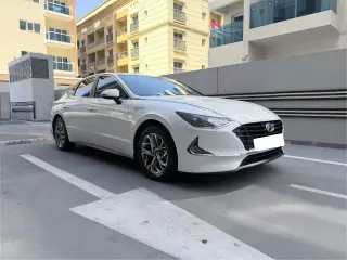 2020 Hyundai Sonata في Dubai سيارة مستعملة