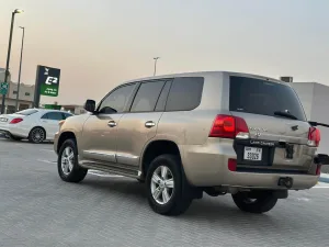 2013 Toyota Land Cruiser GXR