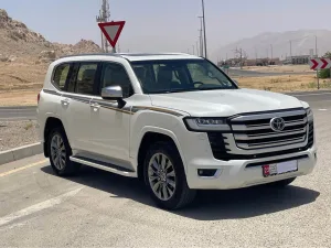 2022 Toyota Land Cruiser VXR
