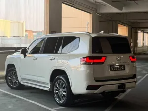2022 Toyota Land Cruiser GXR