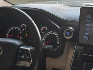 2022 Toyota Land Cruiser GXR