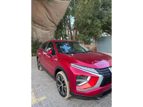 2022 ميتسوبيشي ايكلبس كروس ES
