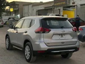 2020 نيسان روج SL