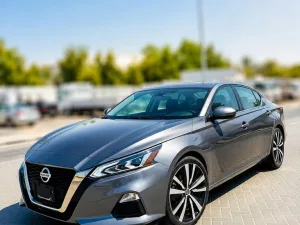 2021 Nissan Altima SR