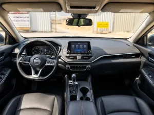 2021 Nissan Altima SR