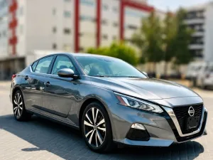 2021 Nissan Altima SR