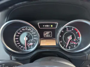 2015 مرسيدس-بنز الفئة - G G63 AMG