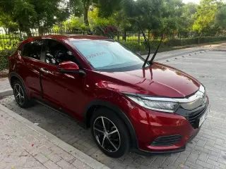 2021 Honda HR-V في Dubai سيارة مستعملة