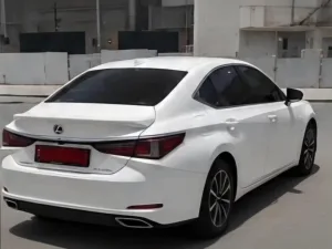 2024 Lexus ES Es350