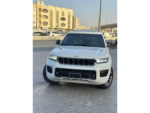 2022 Jeep Grand Cherokee Laredo E